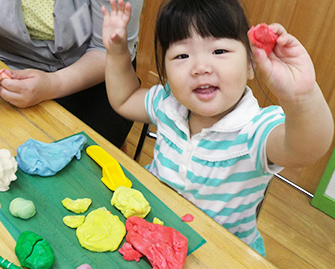 小麦粘土で遊ぼう